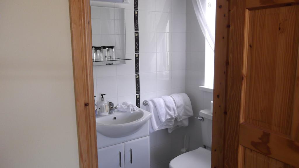 Ashley Lodge Bed&Breakfast Rosslare Harbour Zimmer foto